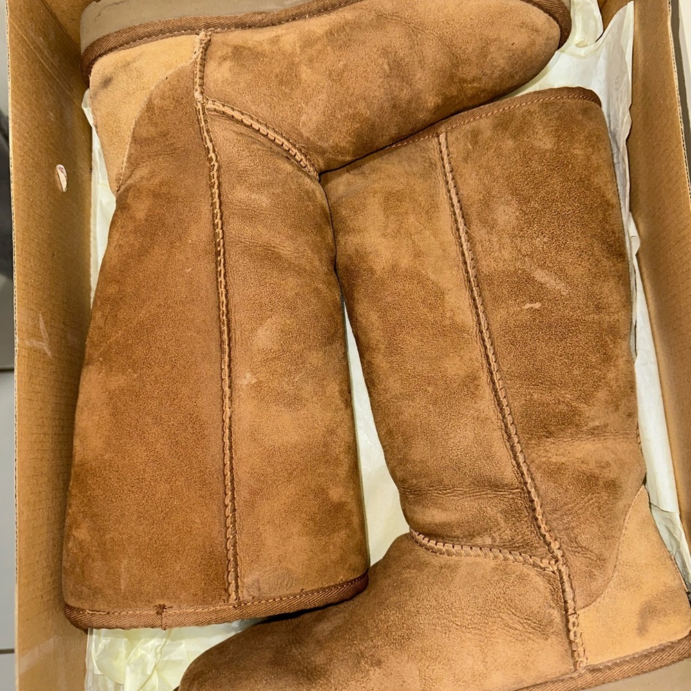 UGG Classic Tall II Boots in Tan